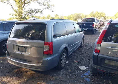 2016 Chrysler Town & Country Touring из США, поврежденный, VIN 2C4RC1BG2GR165143